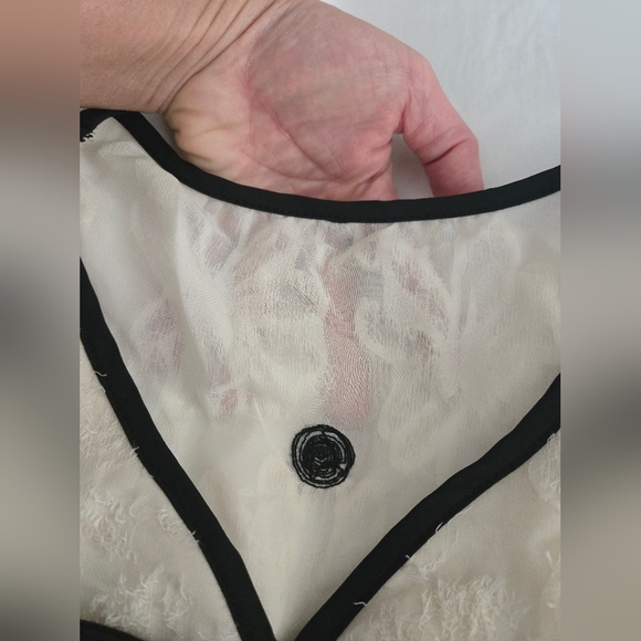 Polka dot bouse - Picture 3 of 10